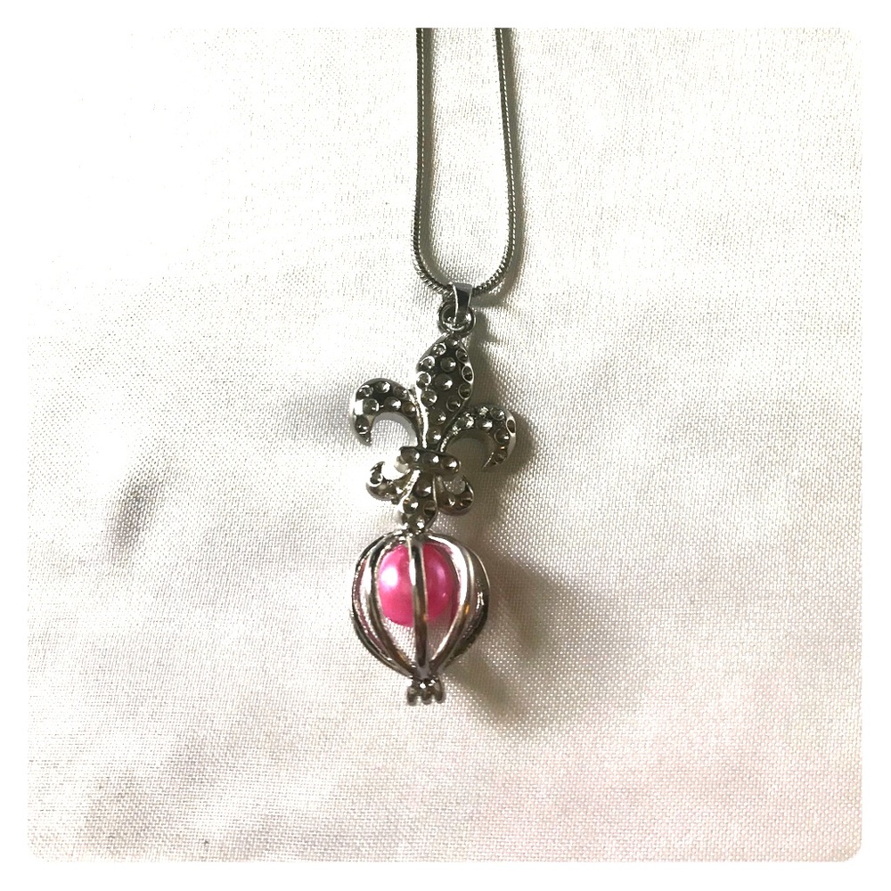 New Silver cylindrical cage w mystery pearl
